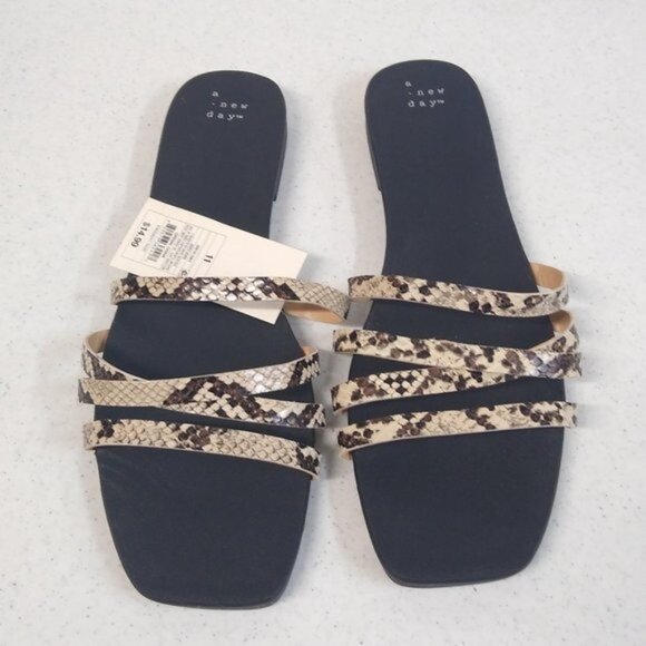 A New Day Sandals Snakeskin Size 11 Women Embossed Strappy Slide On Sandal NWT - Picture 2 of 7